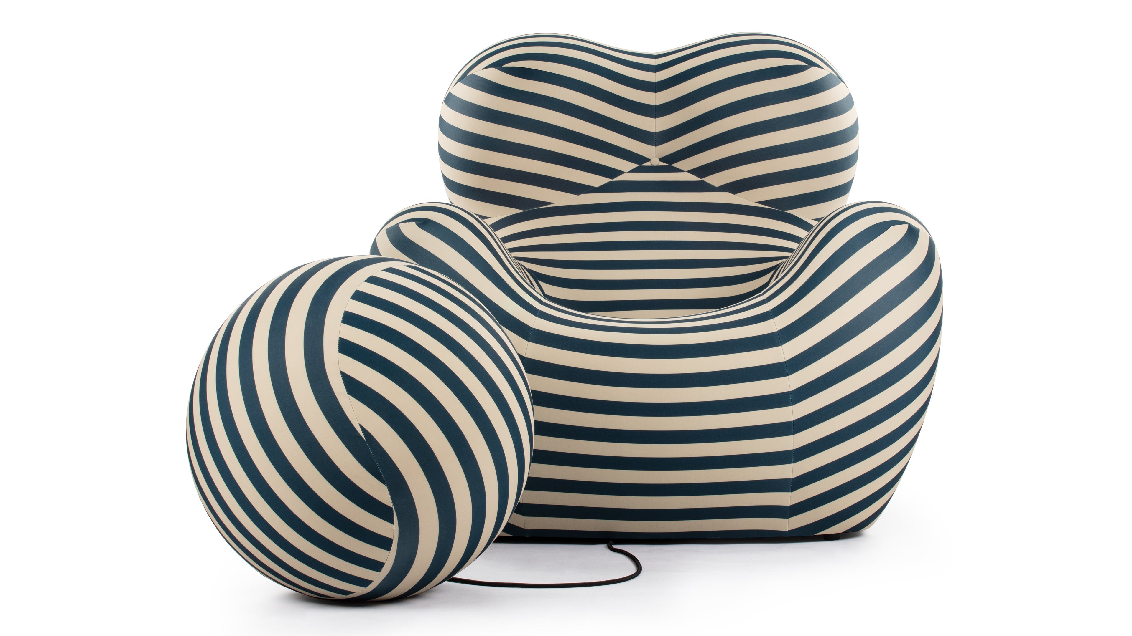 Mamma's Embrace Chair – LV Furniture Collection